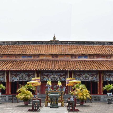 Hue, Cité Impériale (Quảng trường Ngọ Môn)