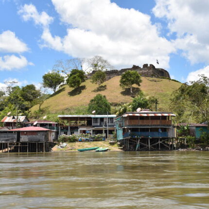 El Castillo Nicaragua, vue du village depuis le fleuve