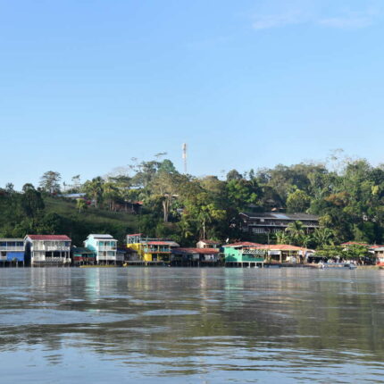 El Castillo Nicaragua, vue du village depuis le fleuve