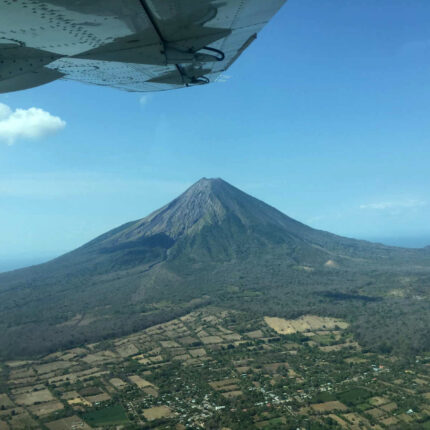 Nicragua, Ometepe, volcan Concepción vu d'avion